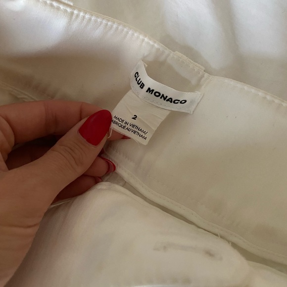 Club Monaco White Shorts - size 2 - Picture 2 of 3